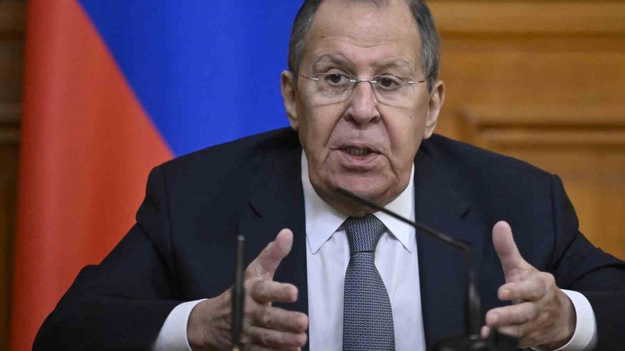 Lavrov: Türkiye ve Belarus arabulucu rolü üstlenebilir