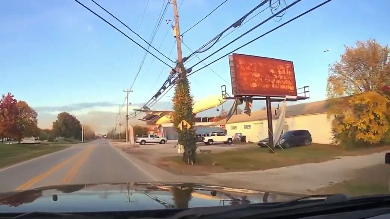 Louisville yakınlarındaki UPS kargo uçağı kazasının yeni görüntüleri