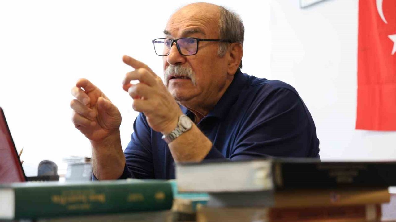 Mahmut Seyfeli 48 yıllık birikimini beş ciltte derliyor