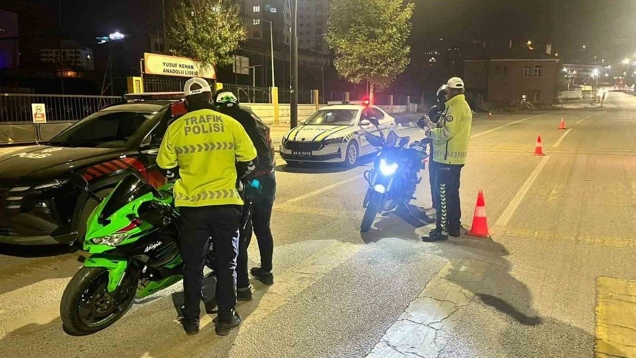 Malatya'da asayiş ve trafik denetimleri devam ediyor