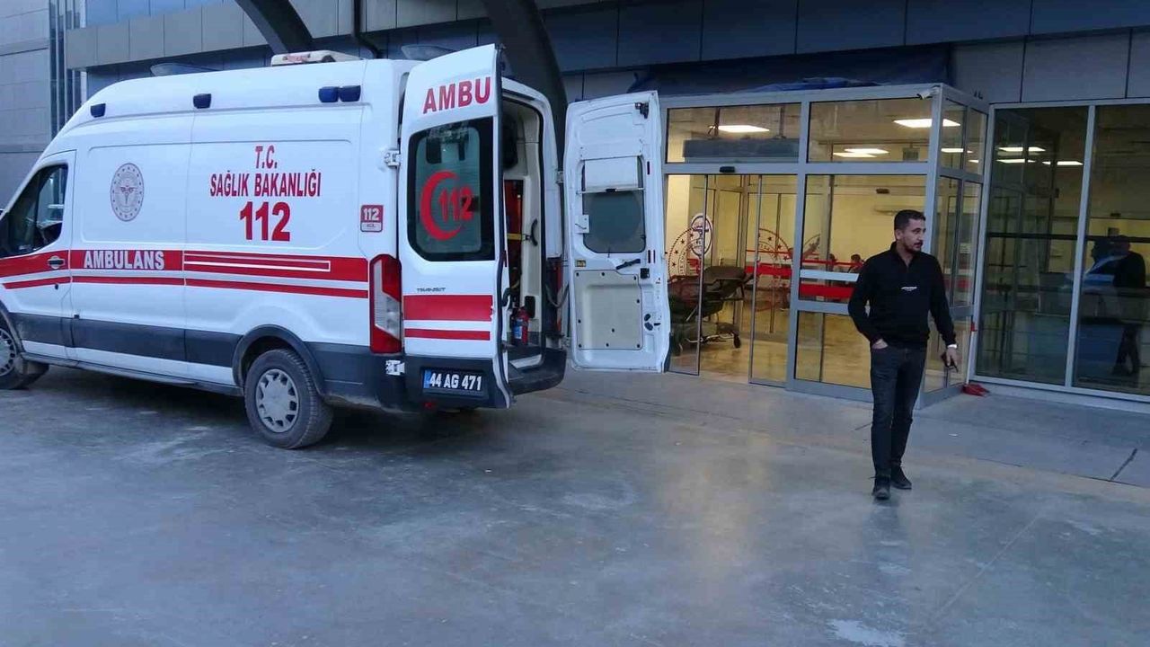 Malatya'da deneme atışında seken saçma bacağı yaraladı