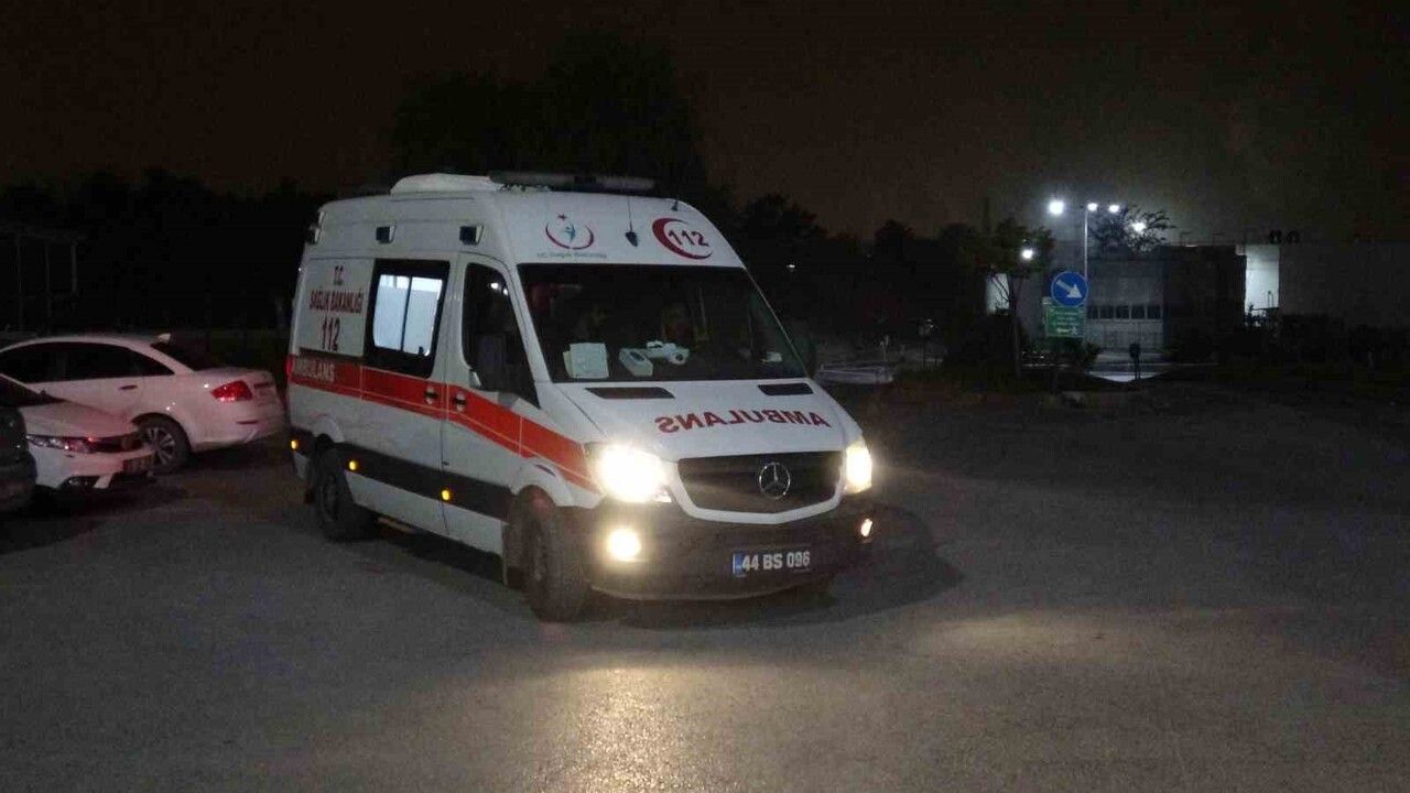 Malatya'da iş yerinde bıçaklı kavga: 2 yaralı