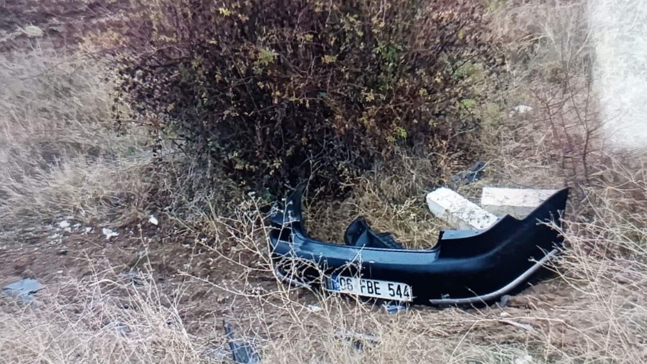 Malatya'da kontrolden çıkan otomobil tarlaya girdi: 4 yaralı