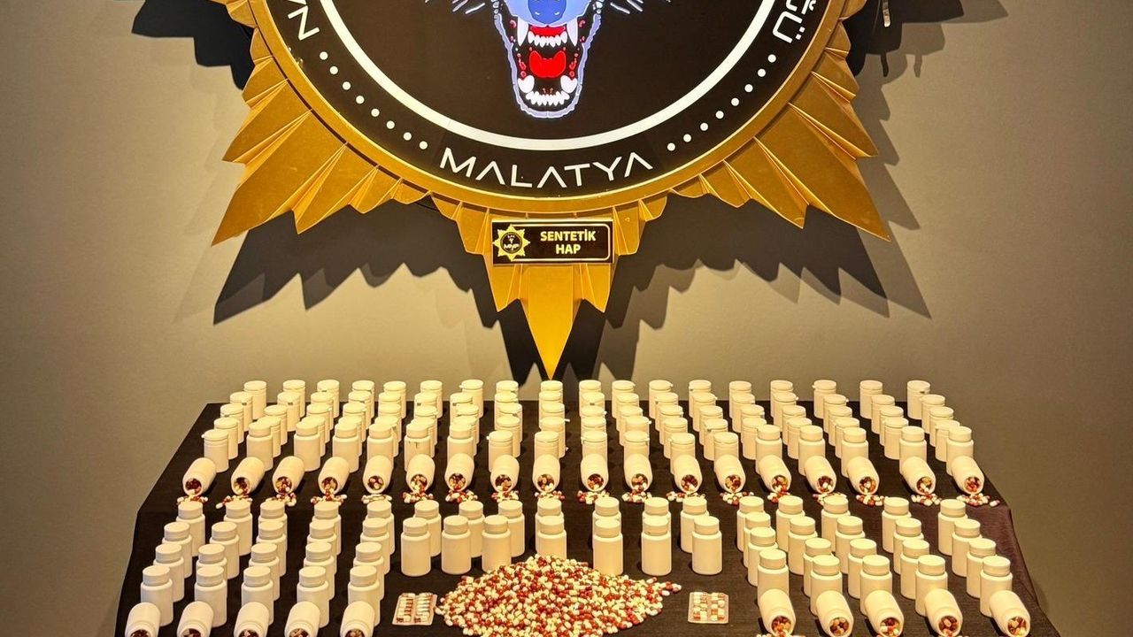 Malatya'da sokak satıcılarına operasyon: 11 kişi tutuklandı