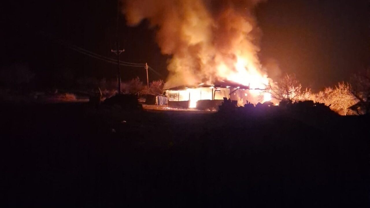 Malatya Hekimhan'da müstakil ev yangını: elektrik aksamı iddiası