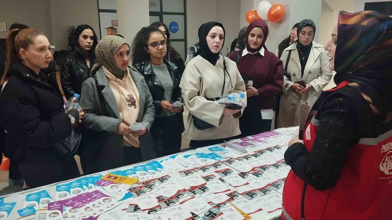 Malazgirt'te 25 Kasım için "Şiddete Sıfır Tolerans" farkındalık etkinliği