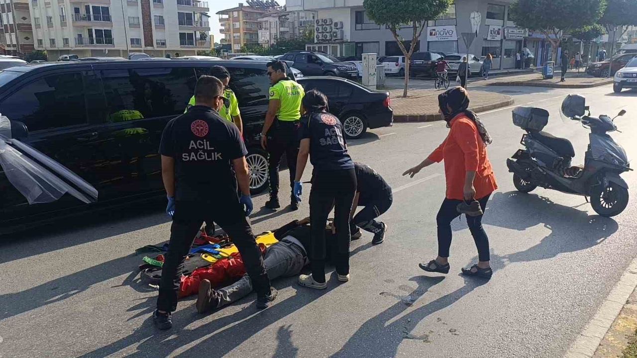 Manavgat’ta motosiklet devrildi: sürücü ve yolcu yaralandı