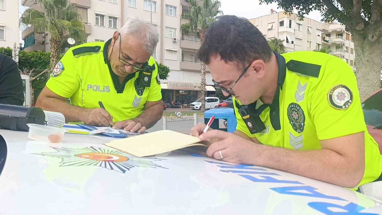 Manavgat'ta varis işlemi eksik kalan araç kaza sonrası bağlandı