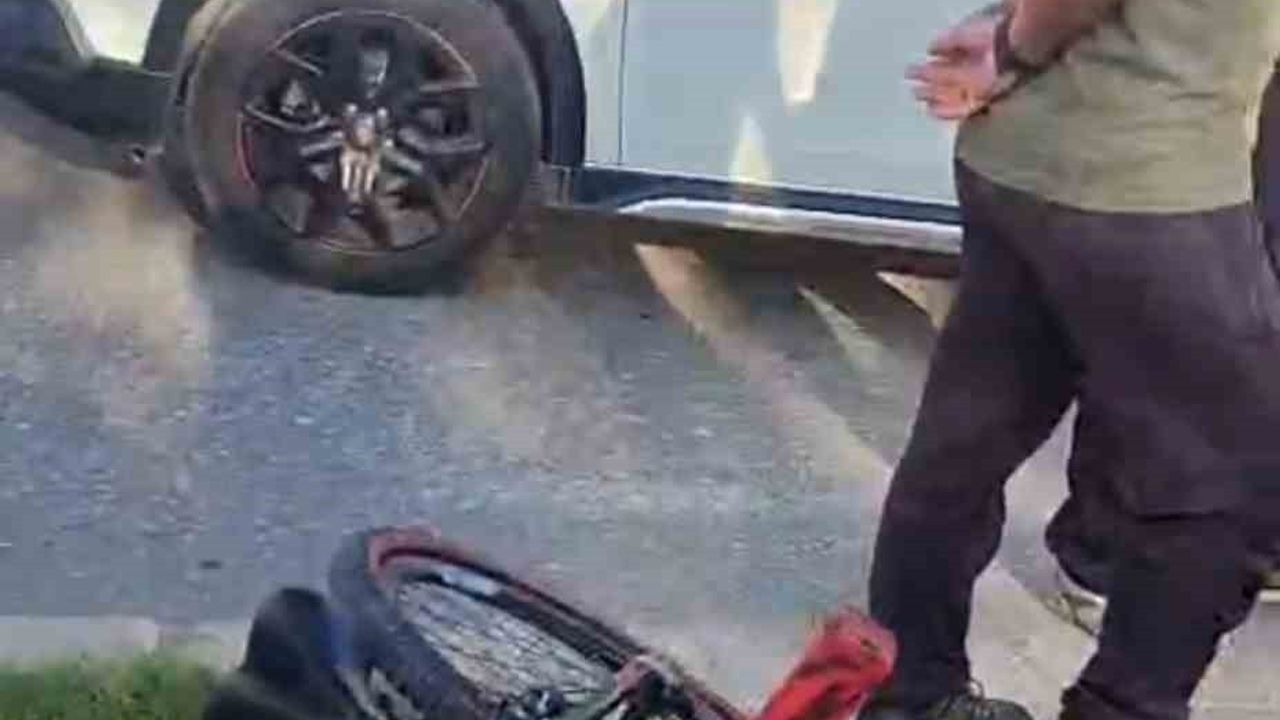 Manavgat'ta yaya geçidinde bisikletli çocuk otomobile çarptı