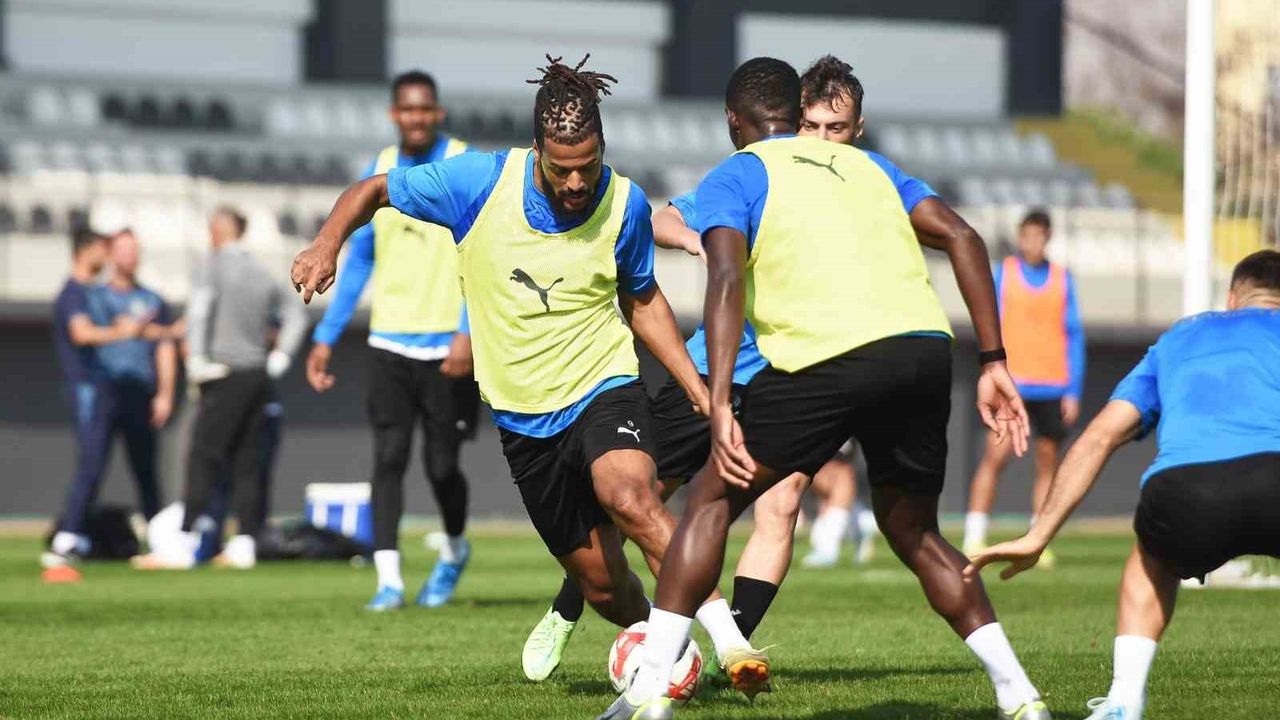 Manisa FK, Sivasspor Karşılaşması İçin Hazırlıklara Başladı