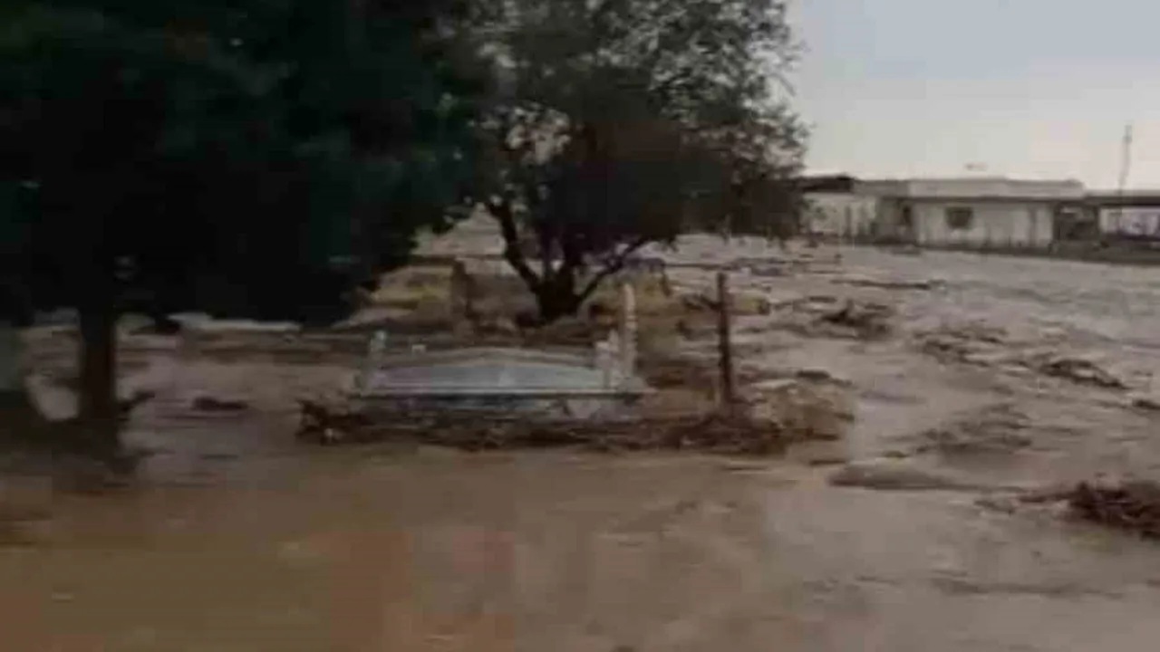 Mardin Kızıltepe'de Sağanak Sel: Dere Taştı, Ev ve Yollar Hasar Gördü
