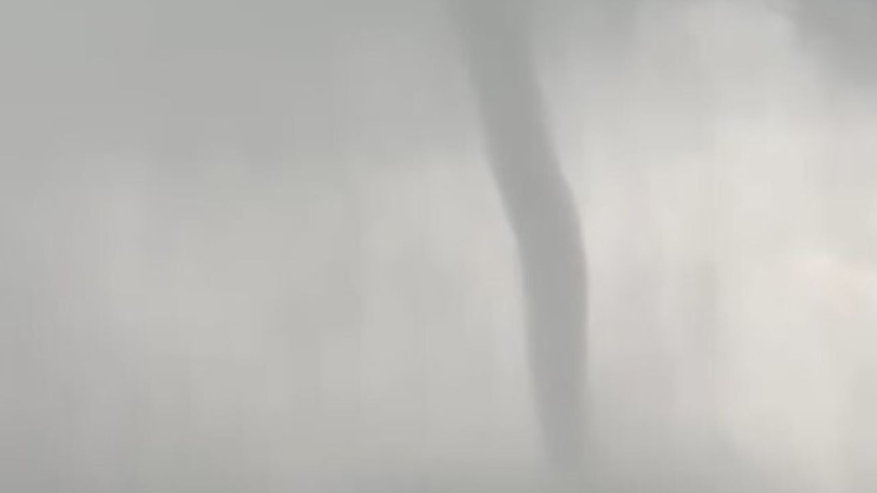 Marmaris'te denizde dev hortum oluştu