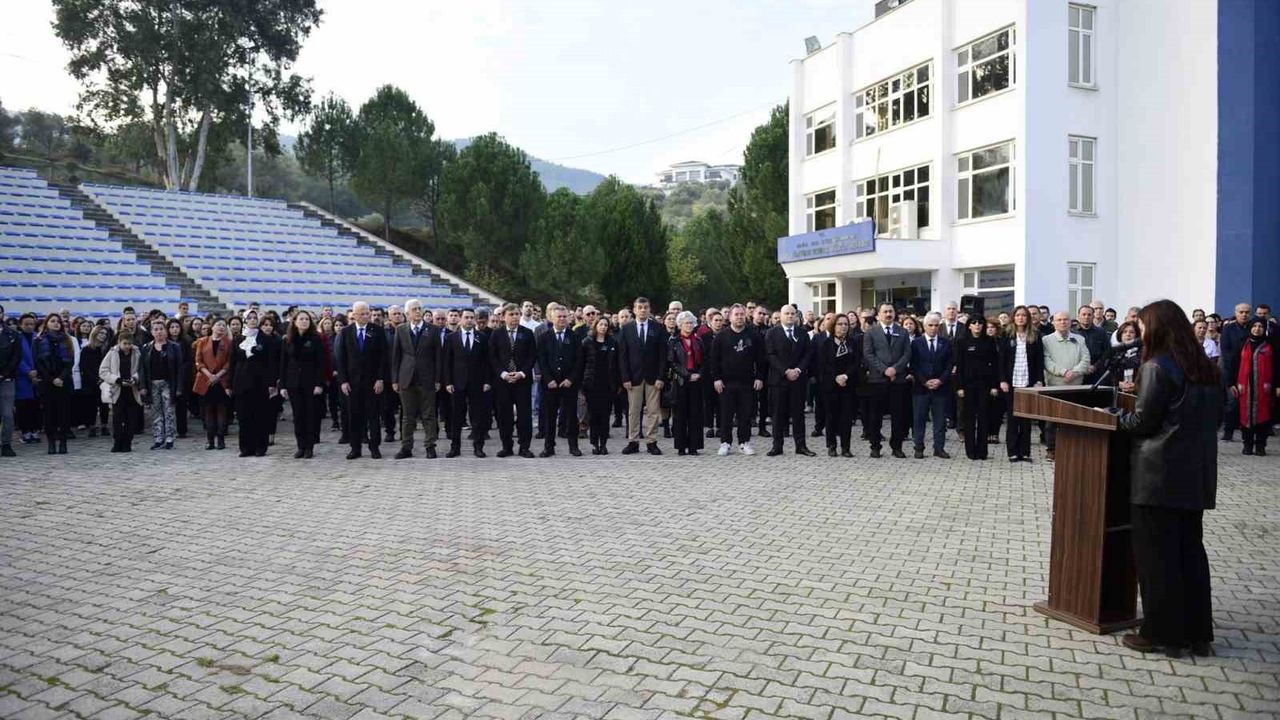 MCBÜ’de Atatürk’ü Anma Programlarına Katılım Yoğundu