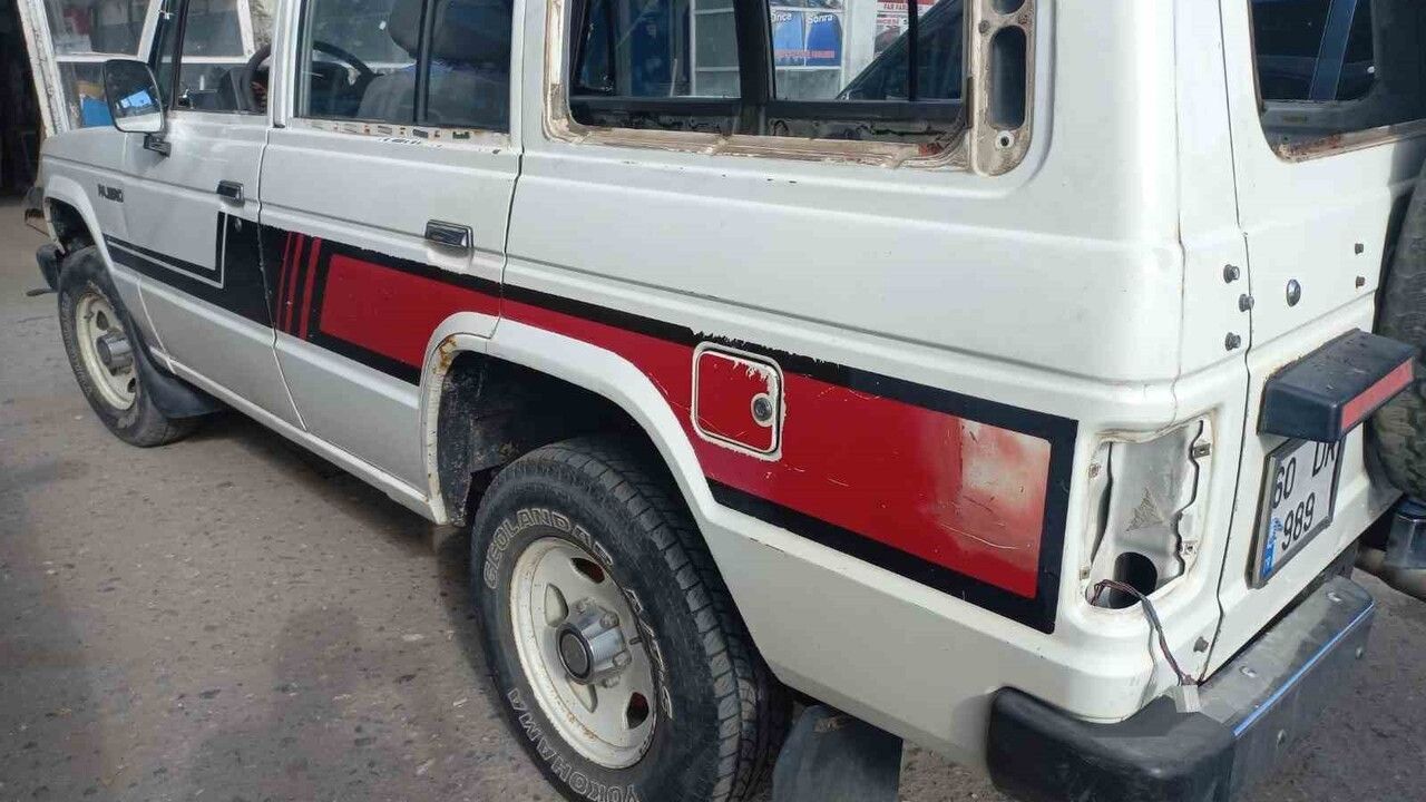 Mehmet Kemal Yazıcıoğlu, Babası Recep Yazıcıoğlu'nun 1980'lerin Makam Aracını 45 Yıl Sonra Satın Aldı