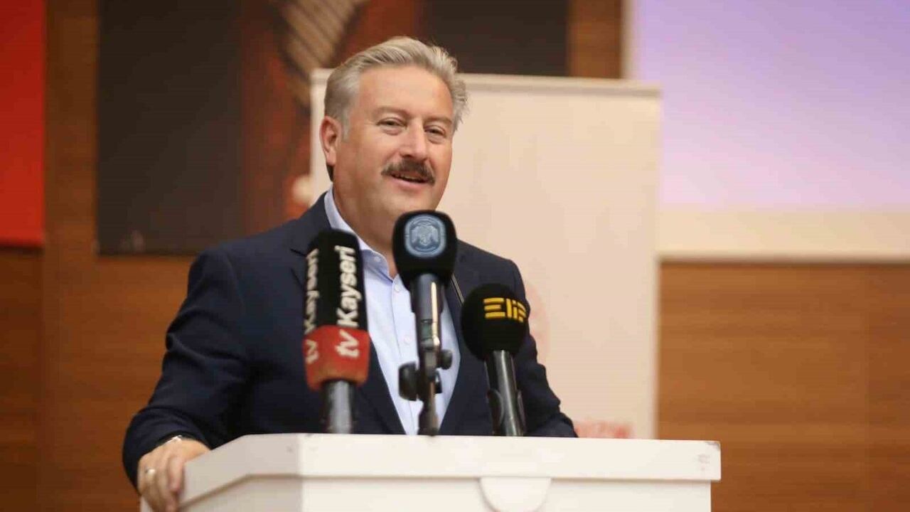 Melikgazi'de 1. Uluslararası Şiir Şöleni: Kültür ve Sanat Etkinlikleri Sürüyor