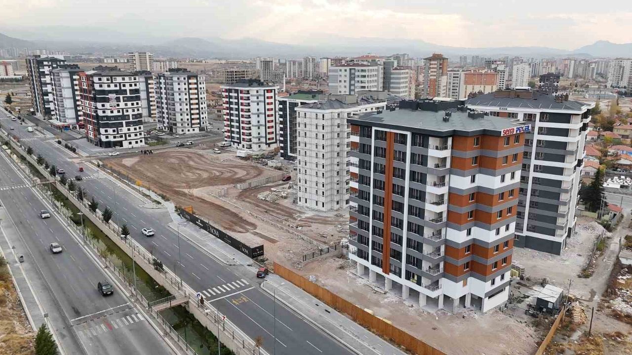 Melikgazi’de 8 bölgede kentsel dönüşüm çalışmaları sürüyor