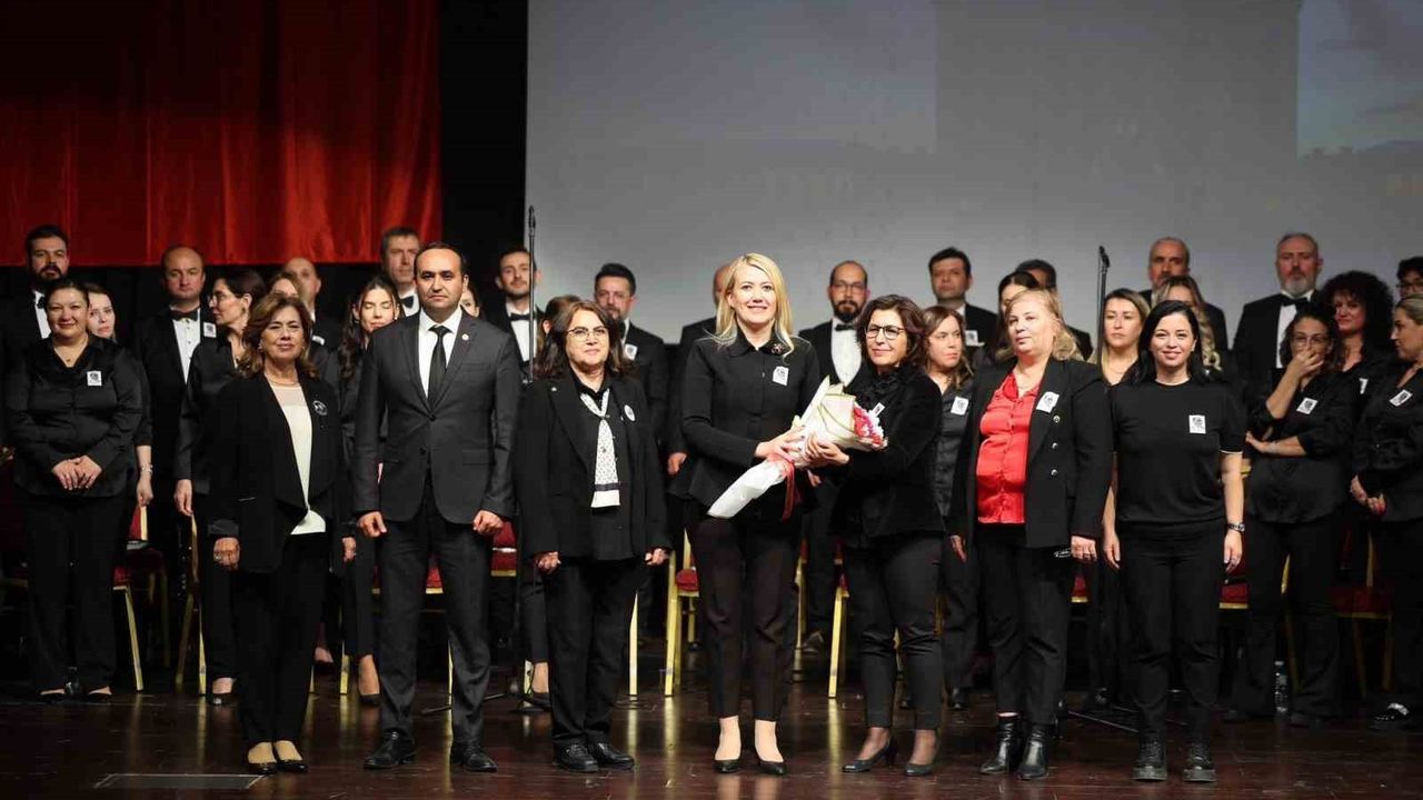 Merkezefendi Belediyesi'nden 'Bir Ulusa Adanmış Ömrün Ezgileri' anma konseri