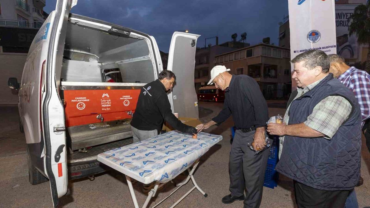 Mersin'de '1 Ekmek 1 Çorba' projesi kış boyunca 60 noktada sürüyor