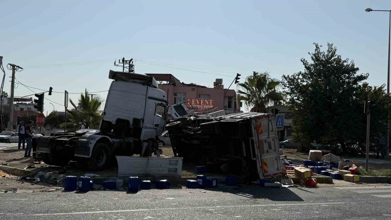 Mersin'de Zincirleme Tır Kazası: 2 Yaralı