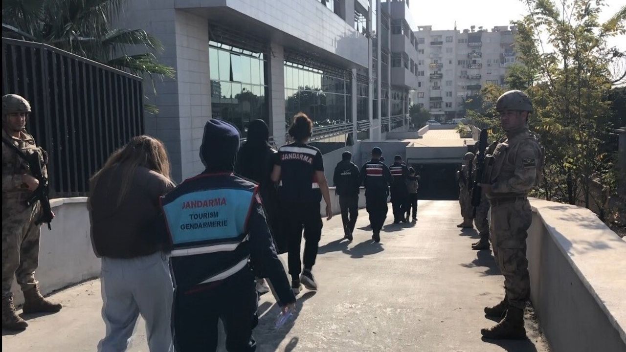 Mersin merkezli 9 ilde yasa dışı bahis operasyonu: 40 şüpheli adliyeye sevk edildi