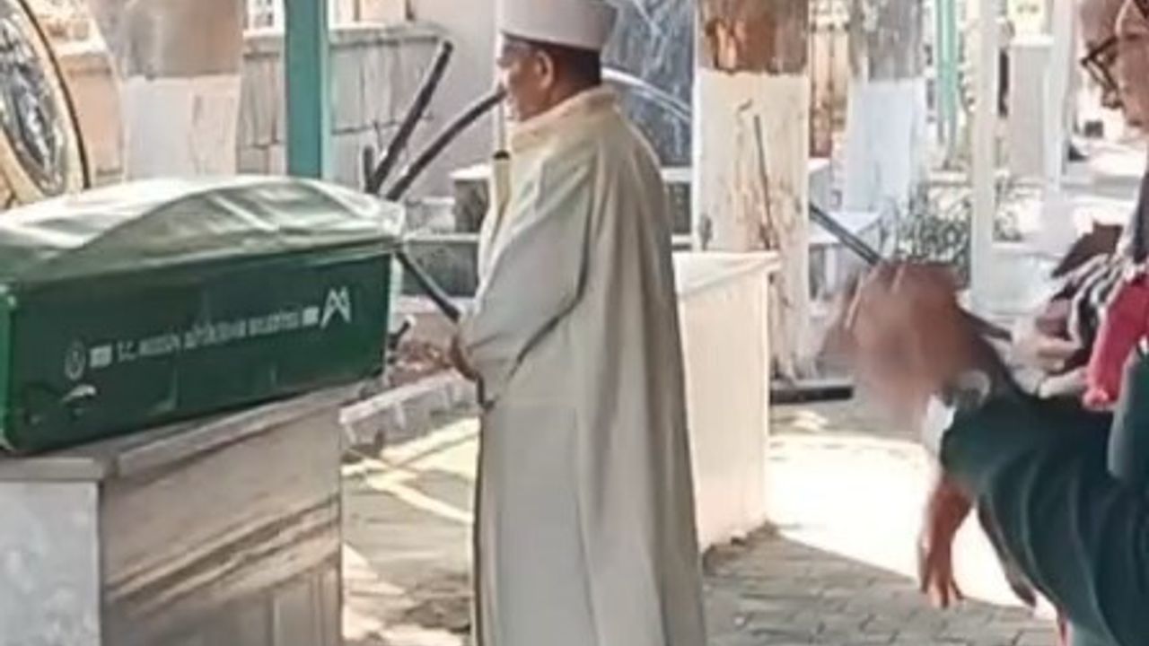 Mersin/Tarsus: Boşanma aşamasındaki eşini öldüren koca tutuklandı — Emine Ç. defnedildi