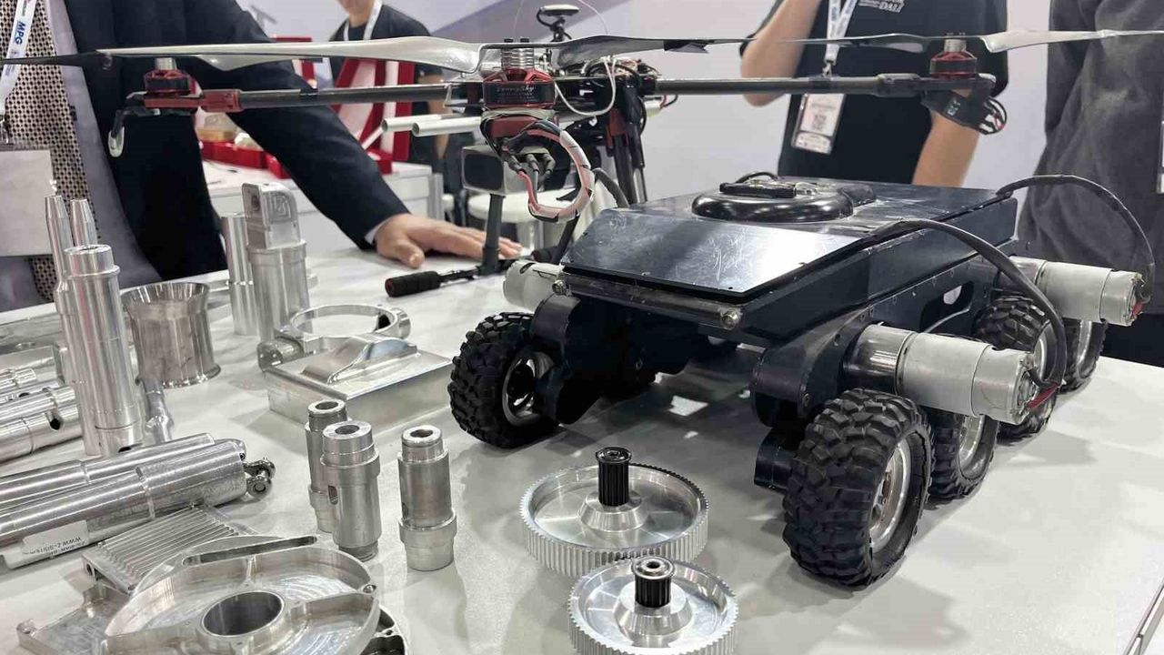 MEVKA destekli okullar Konya’da savunma sanayine üretimlerini sergiledi