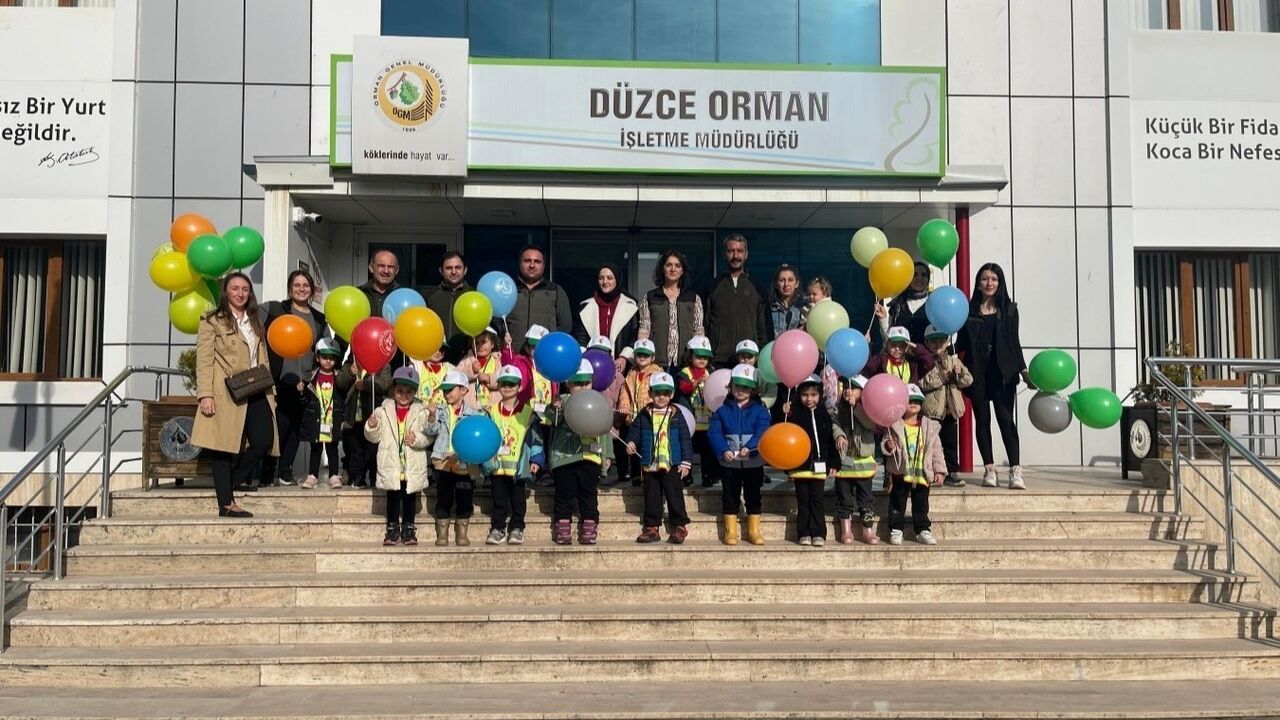 Minik öğrenciler Düzce Orman İşletme Müdürlüğü’nü gezdi