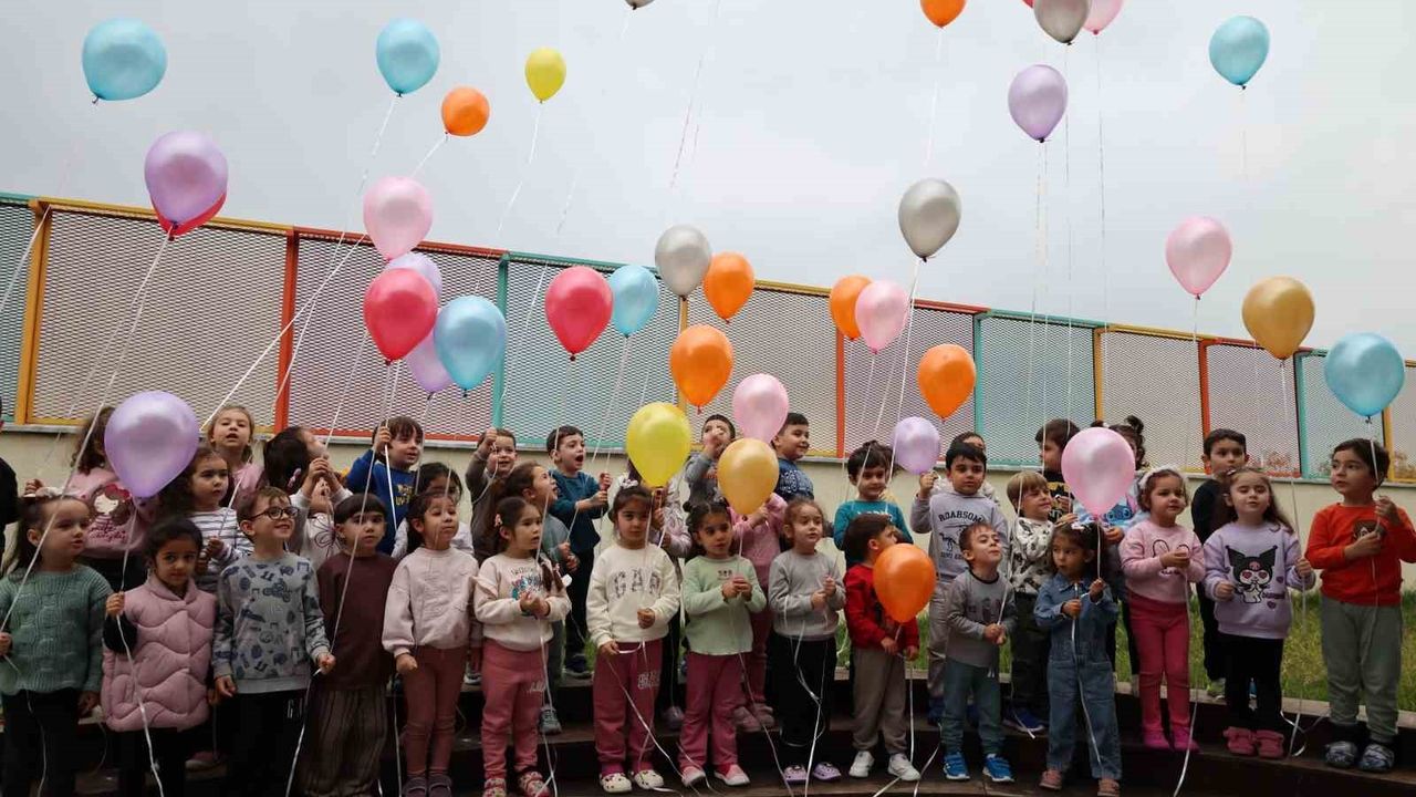 Minik Yüreklerden Lösemili Çocuklara Destek