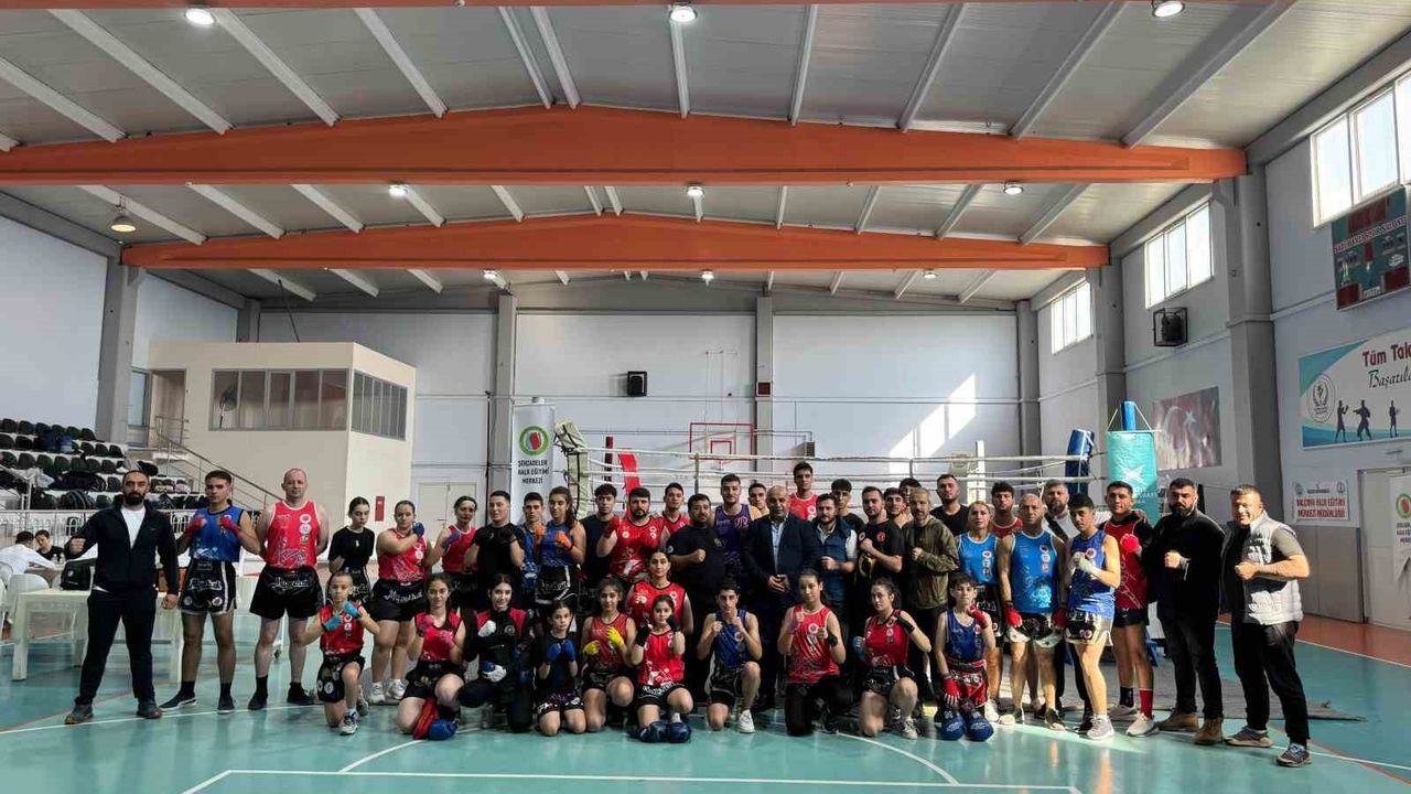 Muaythai Federasyonu 10. Khan Sınavı Saruhanlı'da Tamamlandı