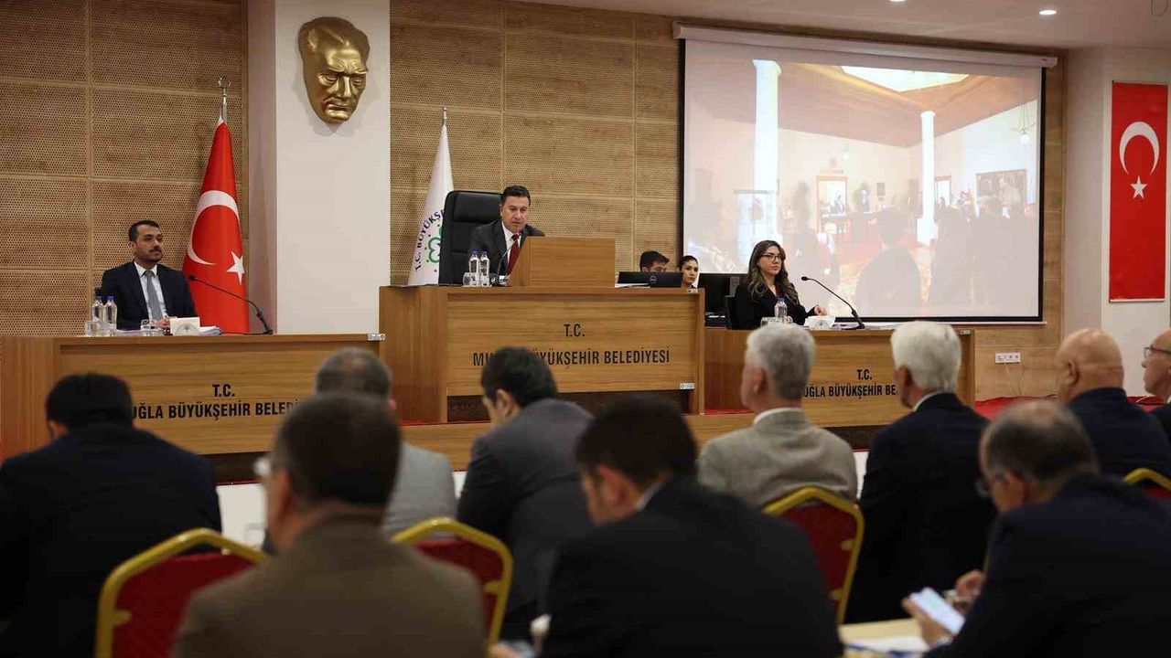 Muğla Büyükşehir Kasım Meclisi: 54 Madde Görüşüldü, Güllük'e Müjde
