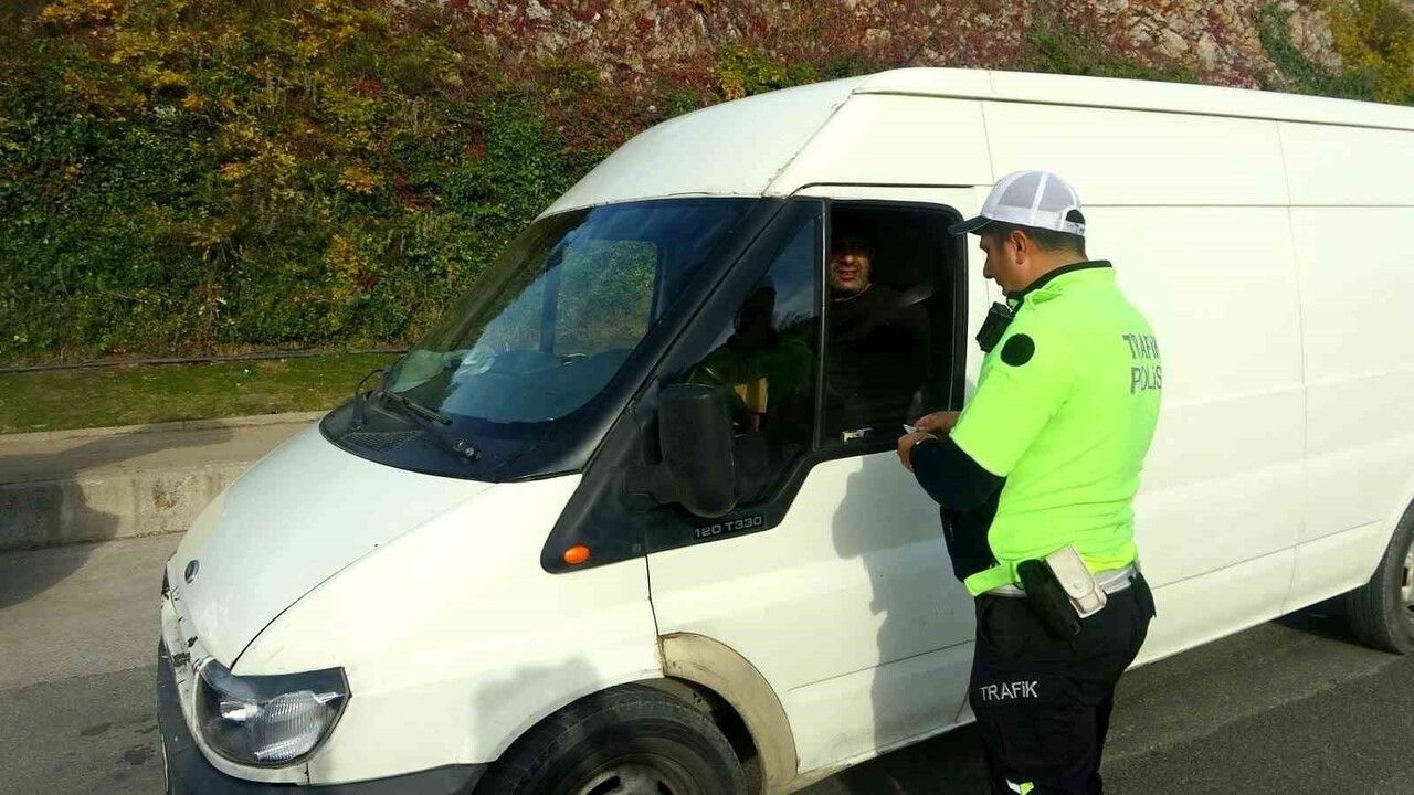 Muğla'da drone destekli trafik denetimleri: 40 sürücüye ceza