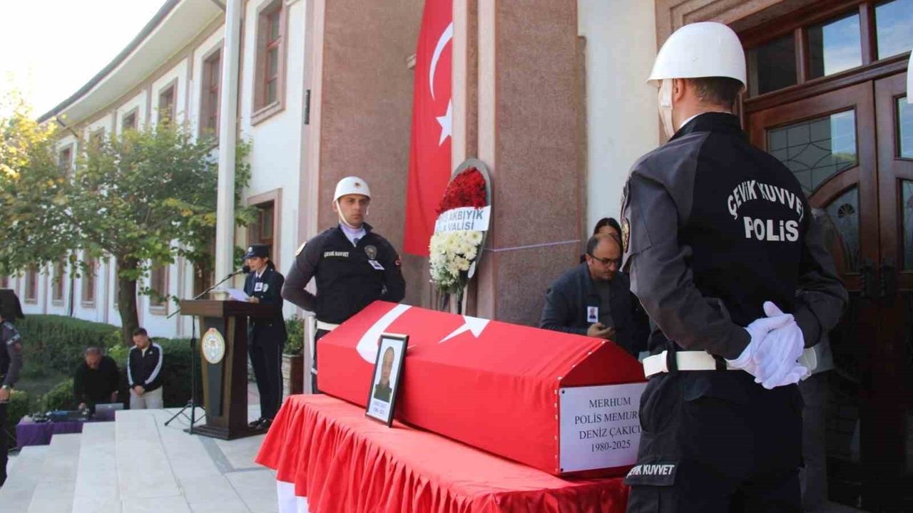 Muğla'da Polis Memuru Deniz Çakıcı Son Yolculuğuna Uğurlandı