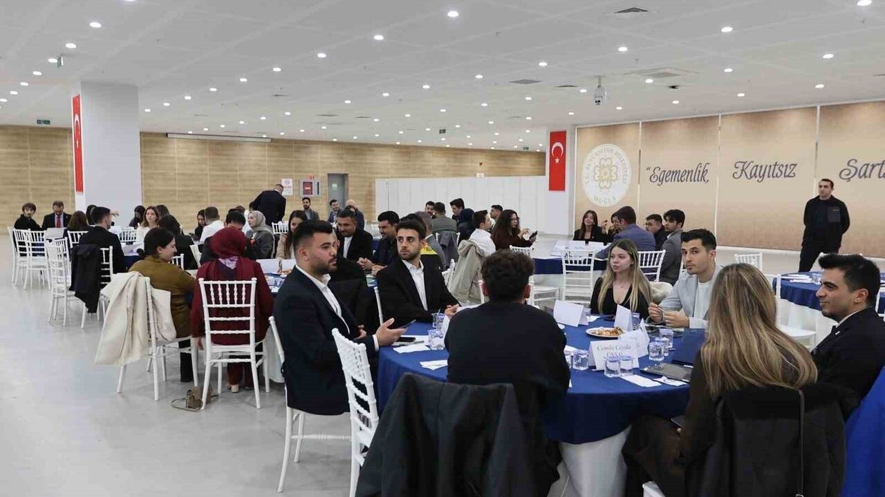 Muğla Gençlik Meclisi gençlere yerelde söz hakkı veriyor