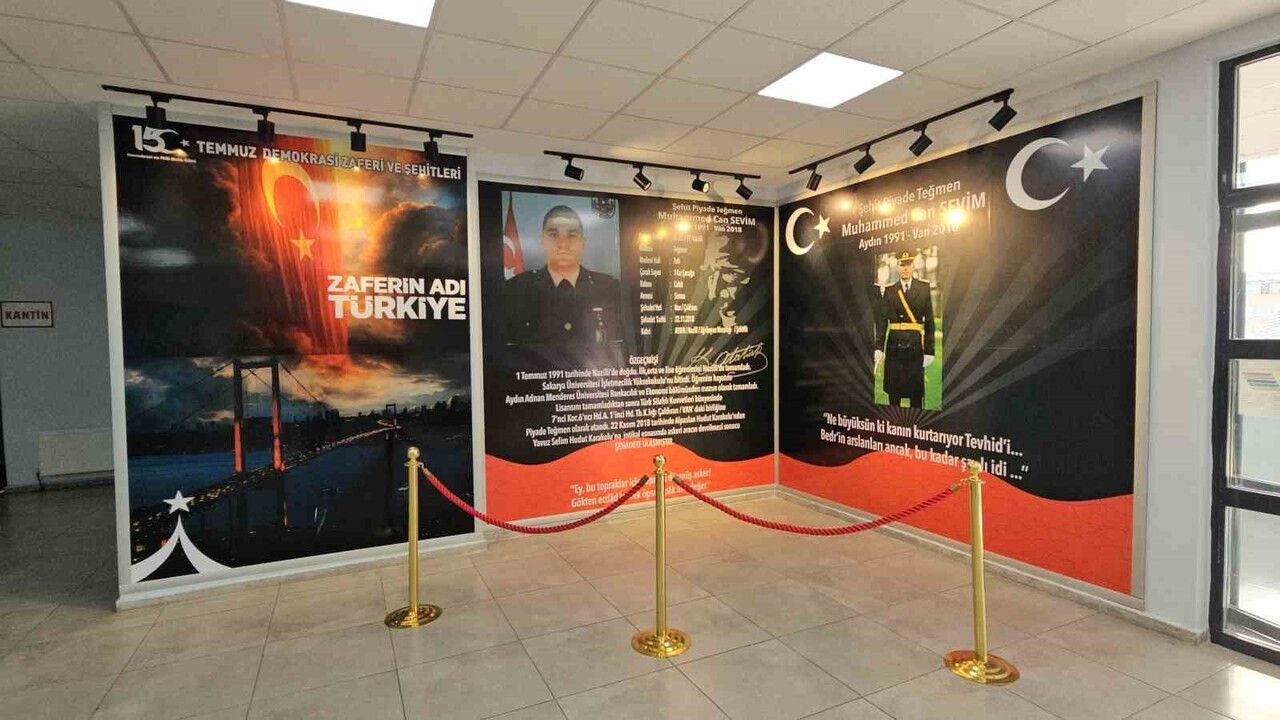 Nazilli'de Şehit Teğmen Muhammet Can Sevim Ortaokulunda "Şehide Saygı Alanı" açıldı