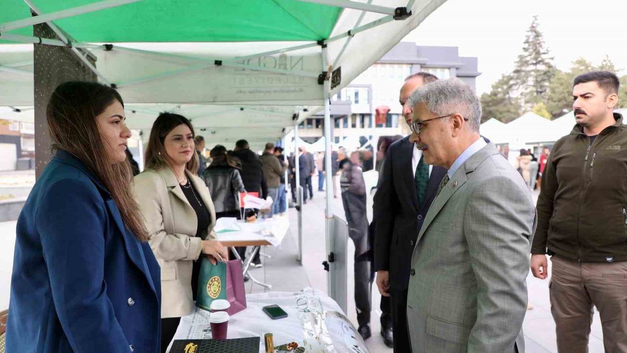 Niğde'de İstihdam Buluşması: İş Arayanlar ve İşverenler Doğrudan Görüştü