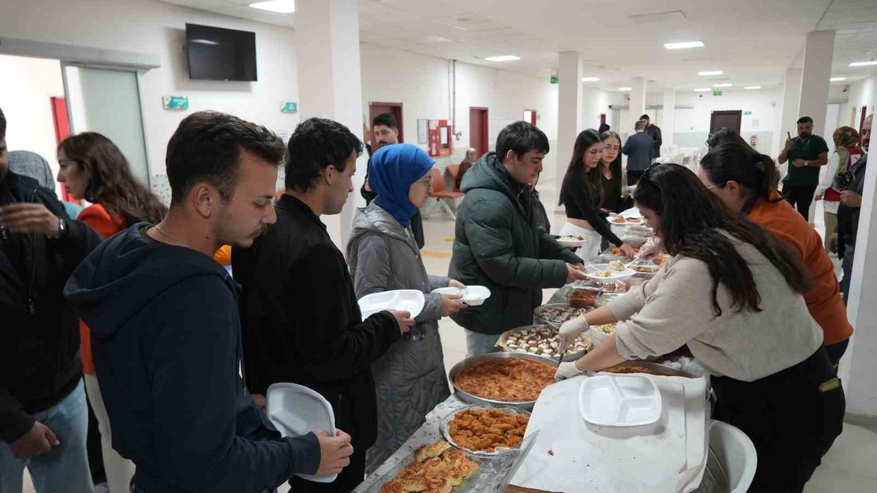 Niğde Ömer Halisdemir Üniversitesi 'İyilik Sofrası' ile lösemiye destek verdi