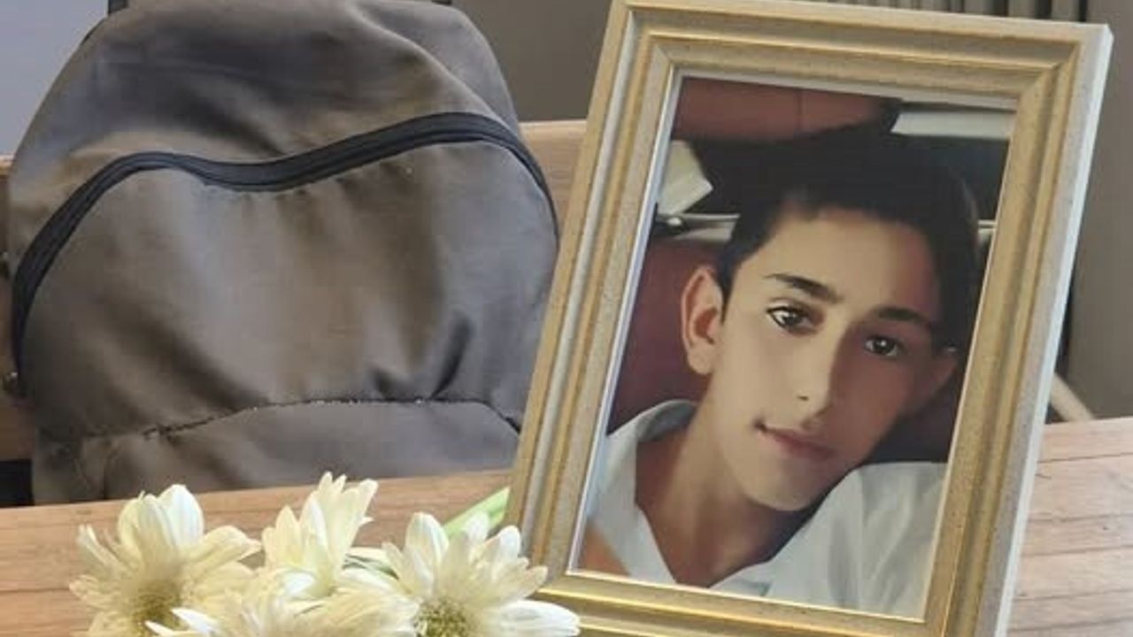 Of'ta 13 yaşındaki öğrenci sınıfta aniden rahatsızlandı ve yaşamını yitirdi