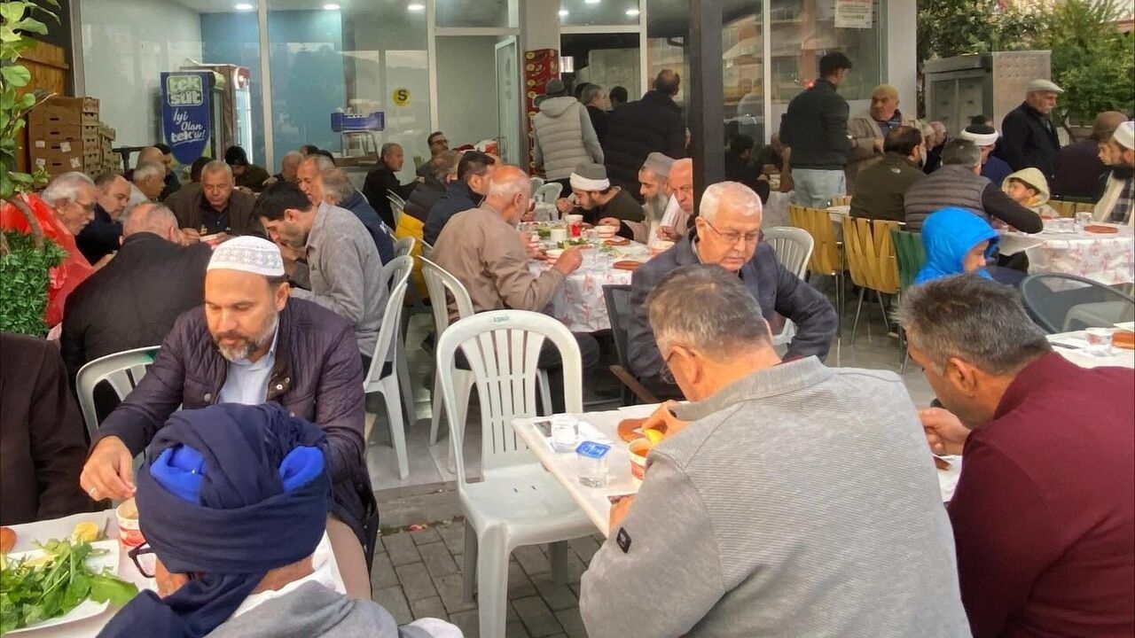 Ortaca'da Ailece Sabah Namazı Karaburun Mahalle Camii’nde Buluştu