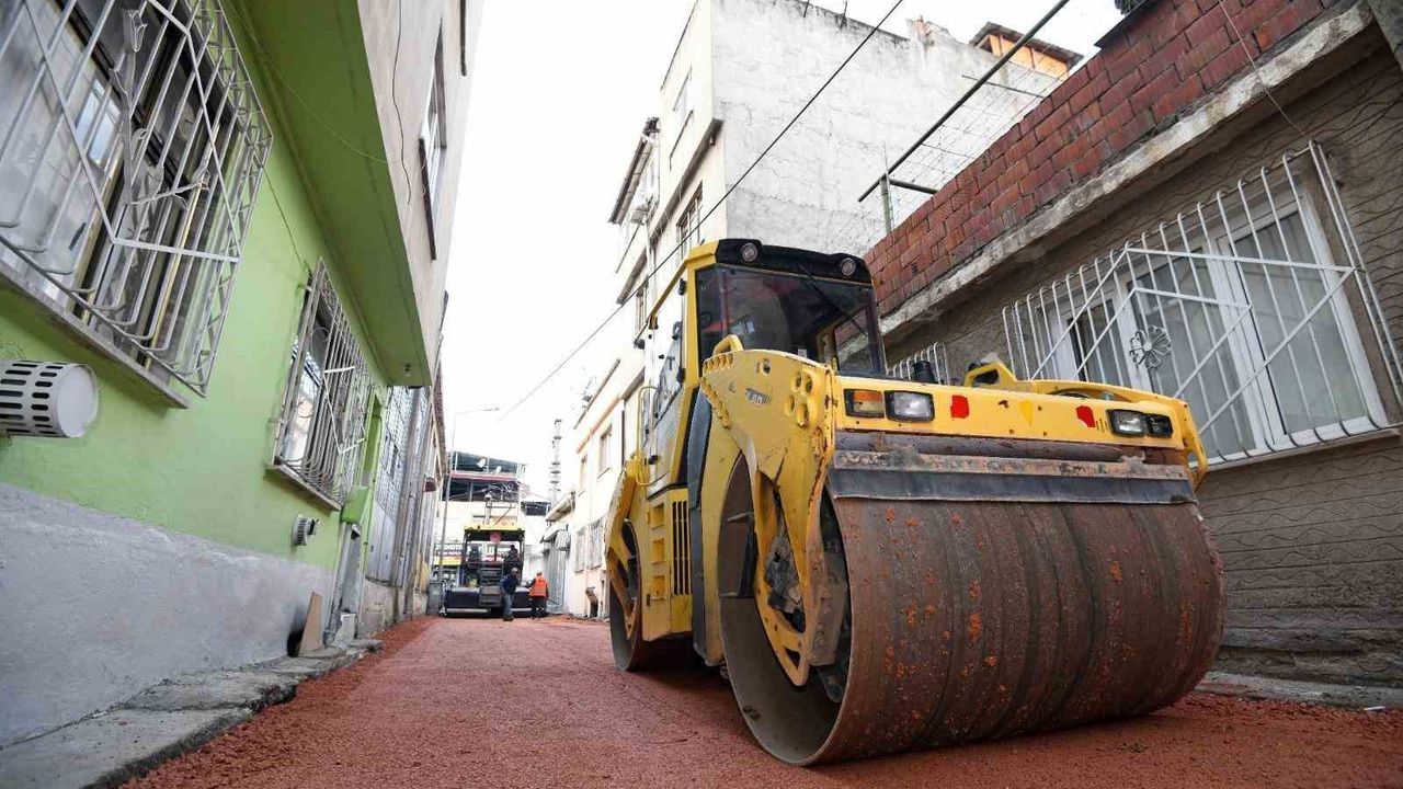 Osmangazi’de eski asfaltlar yenileniyor