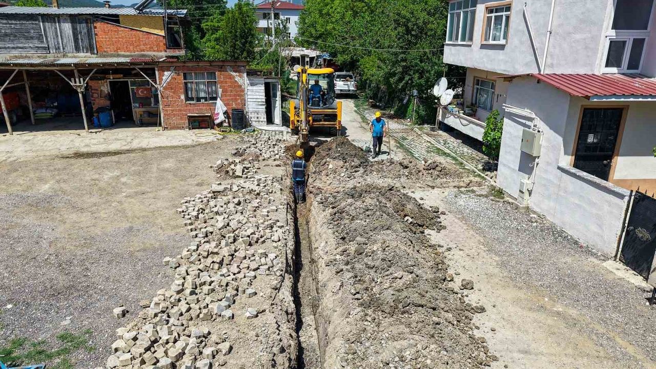 Pamukova Mekece’ye 2 bin metrelik hatla kayıpsız içme suyu