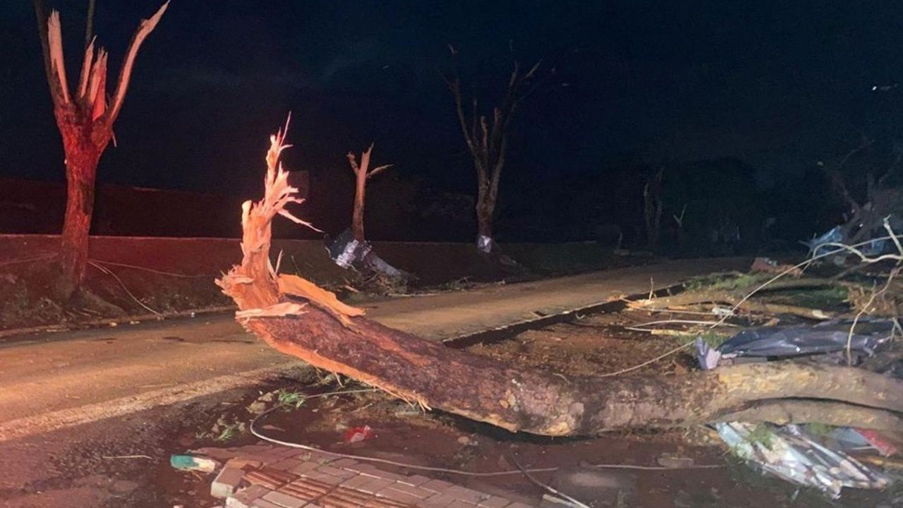 Parana’yı vuran kasırga: 6 ölü, 437 yaralı, geniş çaplı yıkım