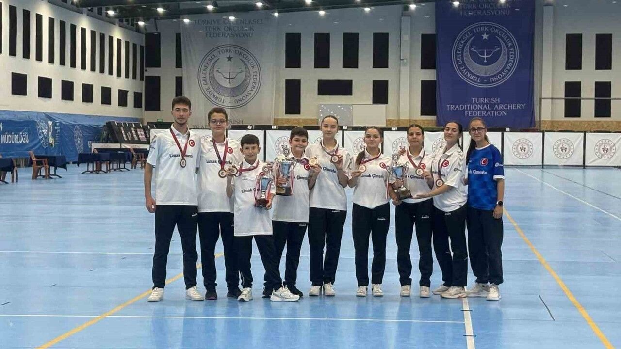 Pınarhisar Gençlik Spor Kulübü Floor Curling'de Türkiye Şampiyonu