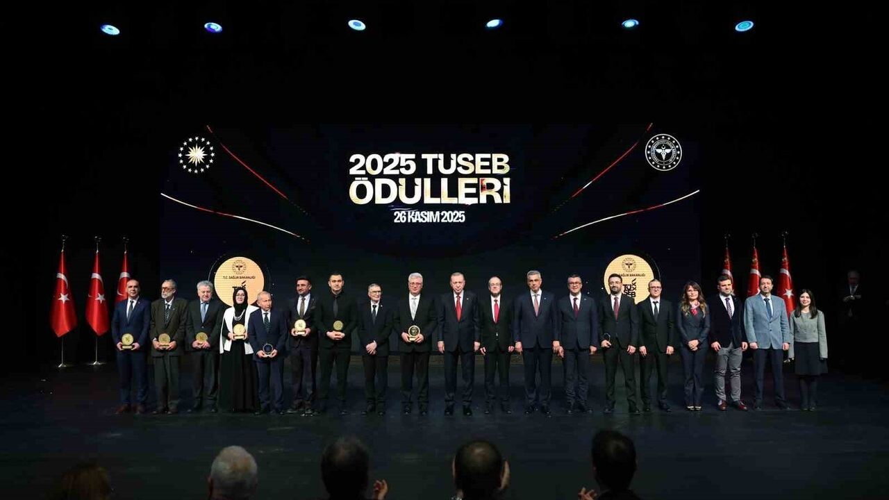 Prof. Dr. Erkan Yılmaz’a TÜSEB-Teşvik Ödülü