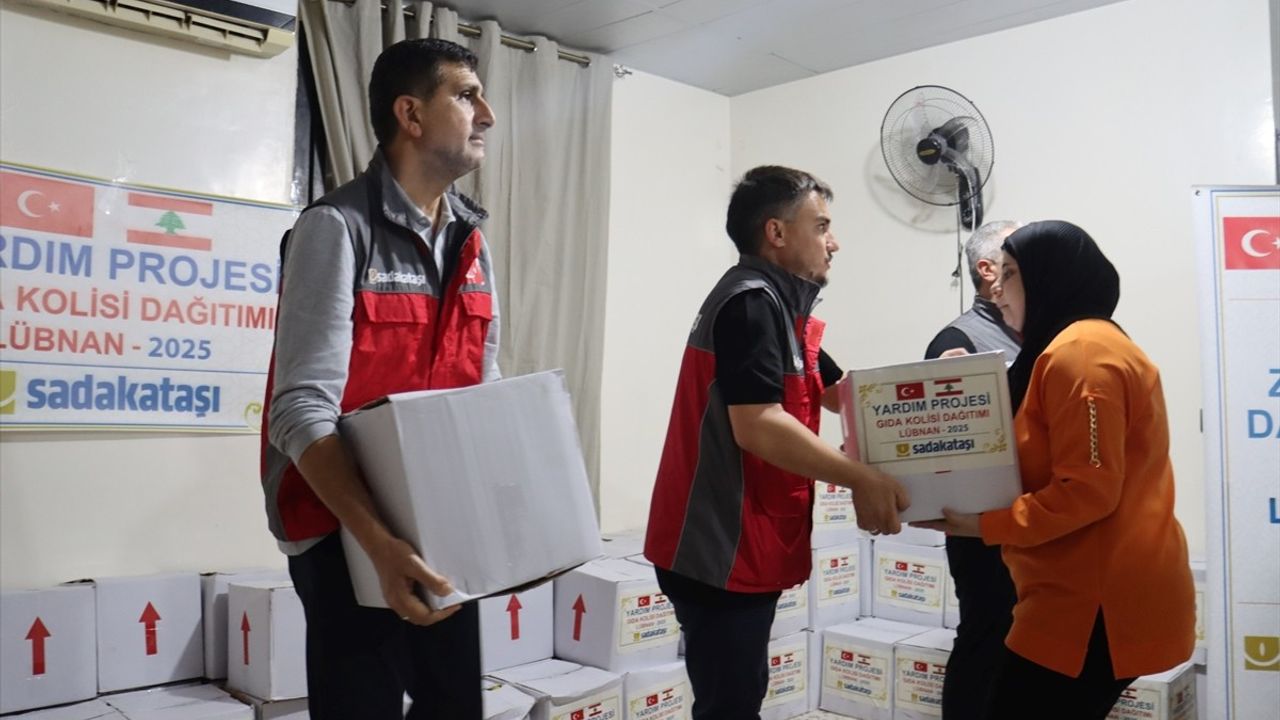 Sadakataşı Derneği Lübnan'da Filistin Mültecilerine Yardımda Bulundu