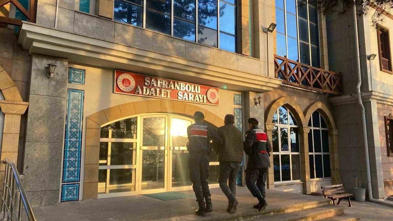 Safranbolu’da 29 yıl 9 ay 15 gün hapis cezası bulunan firari, hayvan çiftliğinde yakalandı