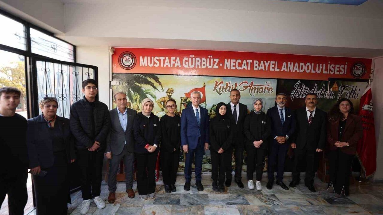 Şahinbey Belediyesi'nden sınava hazırlanan öğrencilere destek