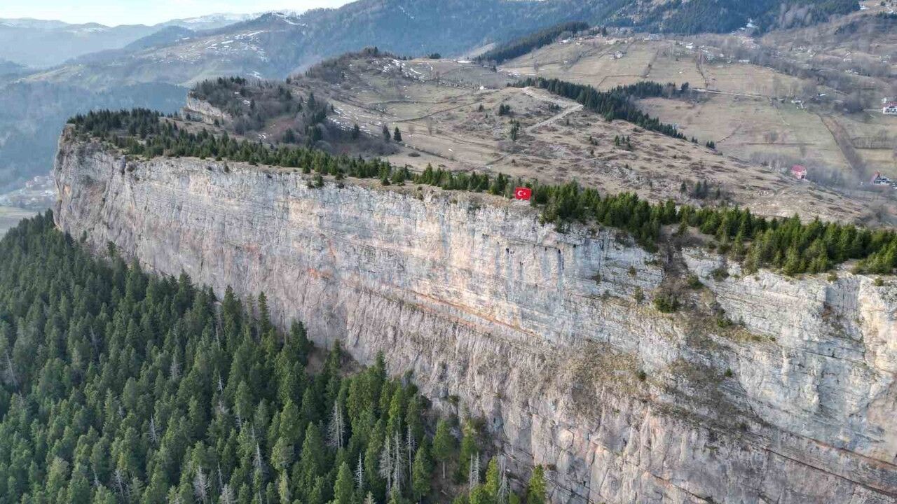 Şahinkaya Tırmanış Bahçesi'ne planlanan yol güzergahına tepki