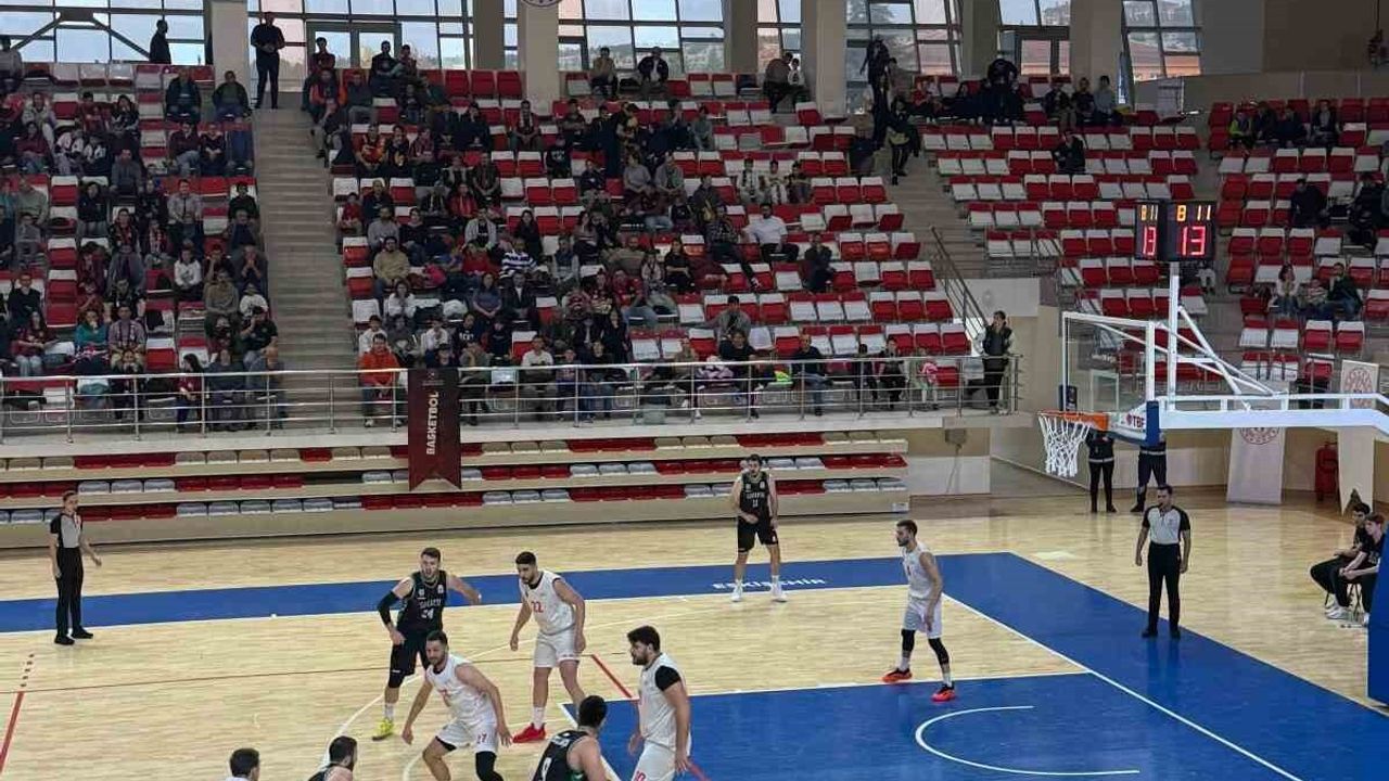 Sakarya Büyükşehir Eskişehir 26 deplasmanından 65-71 galibiyetle döndü