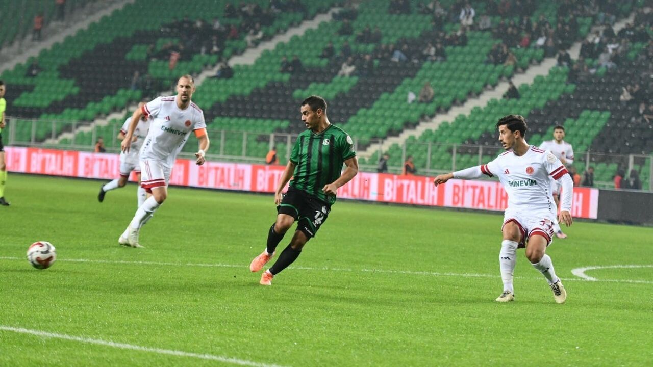 Sakaryaspor 1-1 Ümraniyespor — Trendyol 1. Lig 15. Hafta