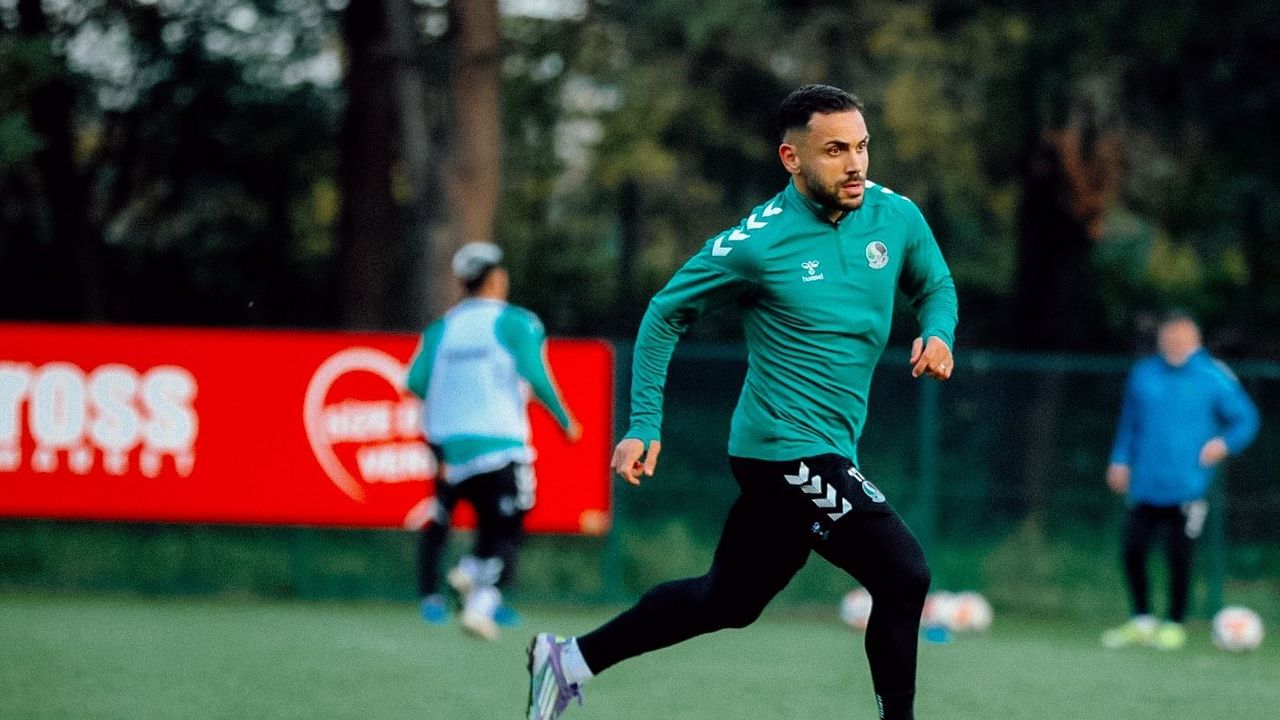 Sakaryaspor, İstanbulspor maçı öncesi Rüstemler Tesisleri'nde çalışmalarını sürdürdü